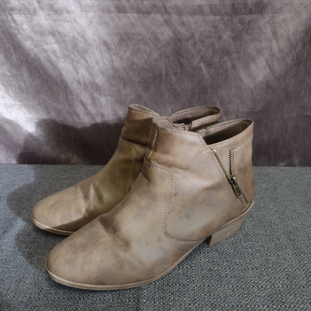 Faded Glory ankle boots